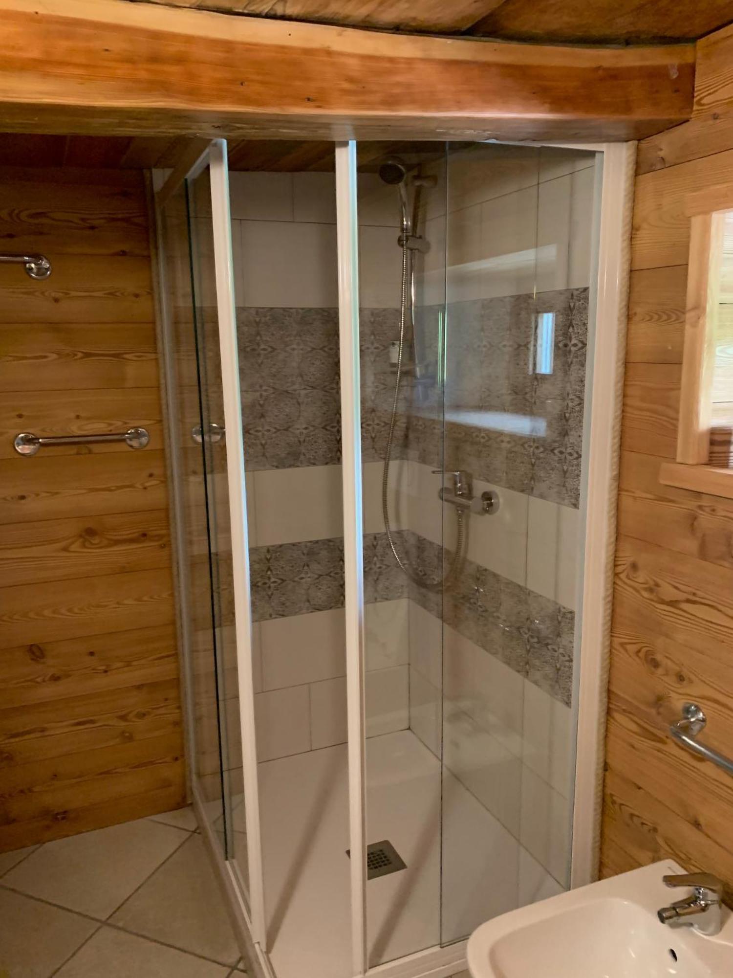 Chalet Del Lago Черезоле Реал Екстериор снимка